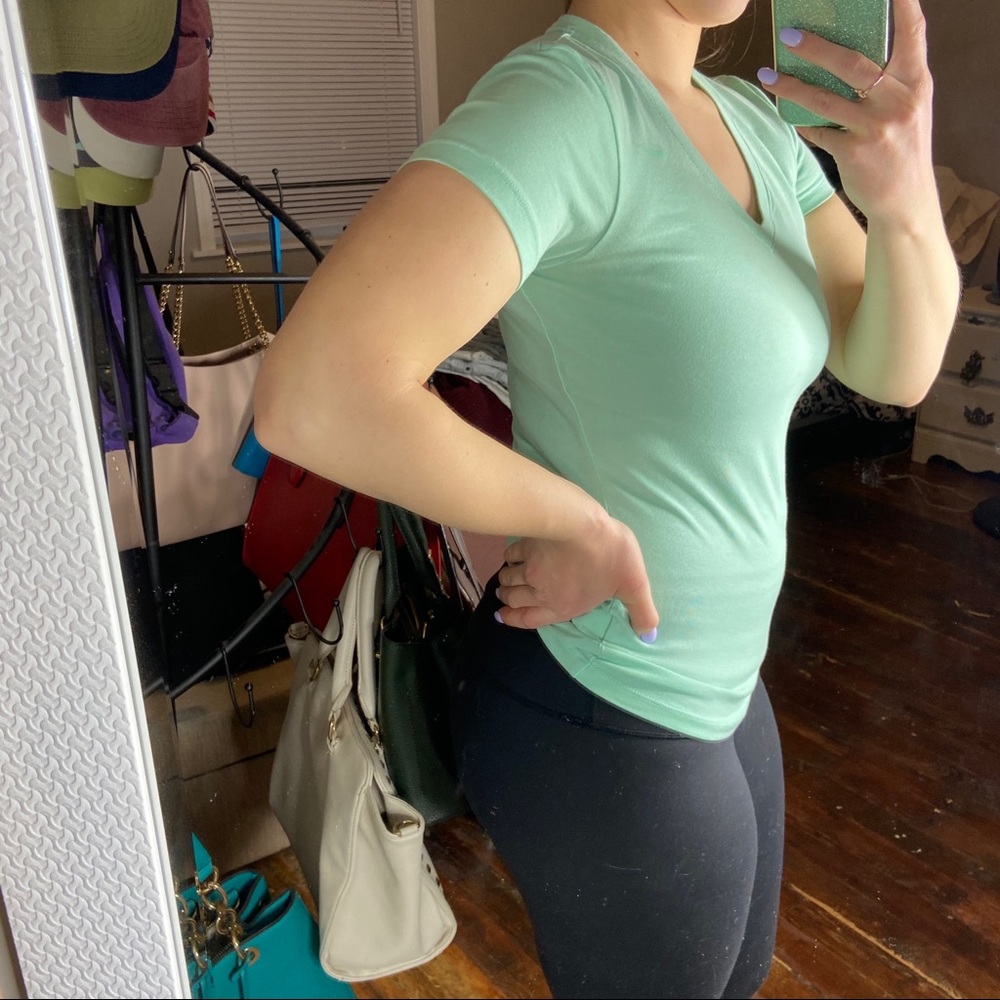 Nike dri-fit v-neck top S - Picture 2 of 8